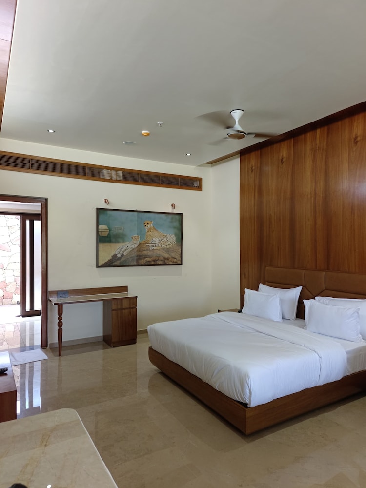 Araiya Gir A Mavintara Resort 14/62