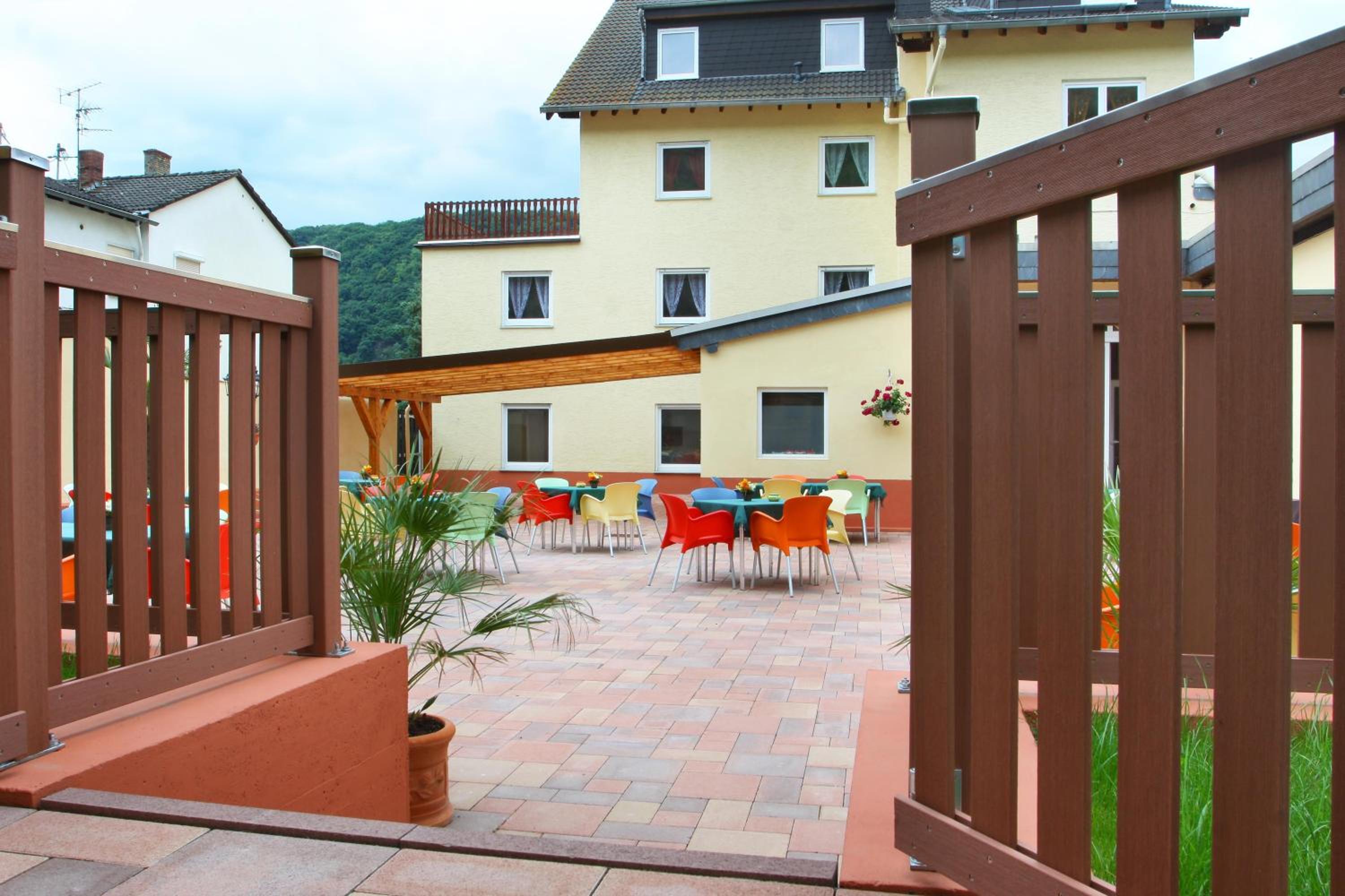 Hotel im Rheintal 57/57