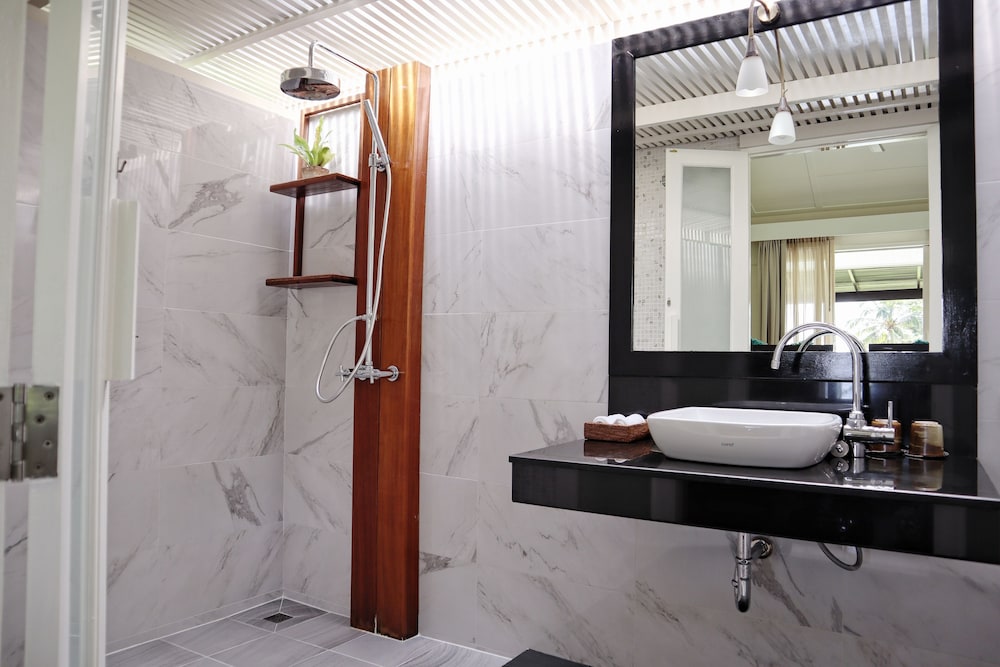 Shantaa Resort Koh Kood 50/50