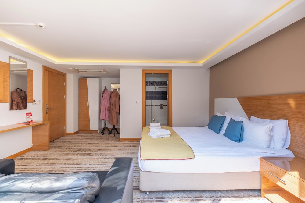 Bulvar Hotel 8/49
