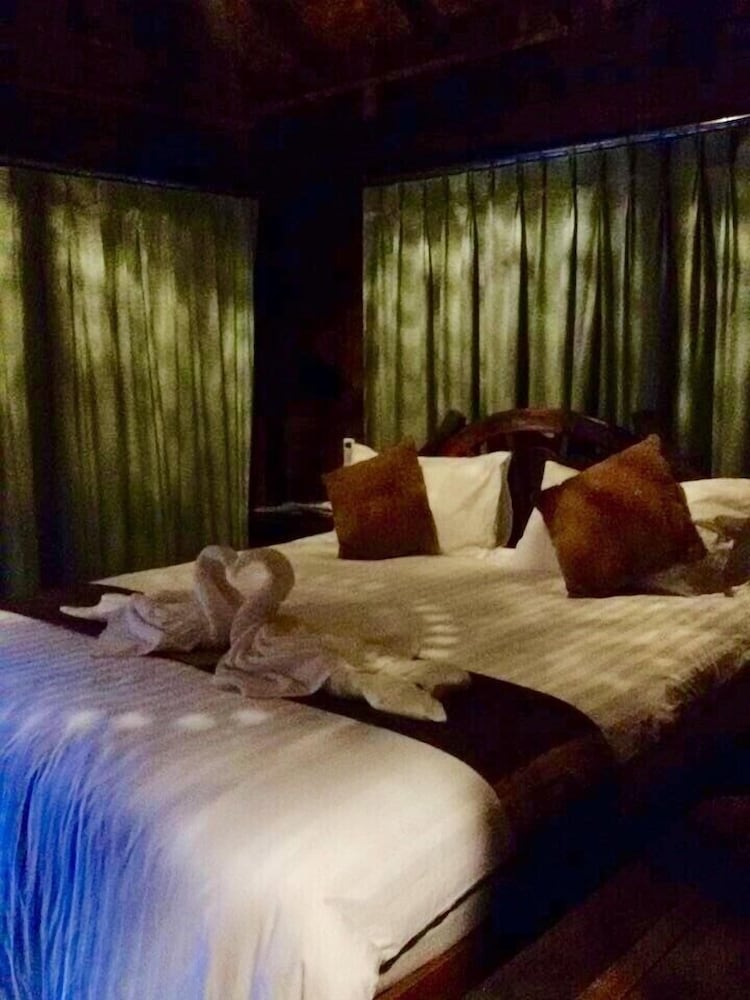 Boutique Village Hotel SHA Plus 25/71