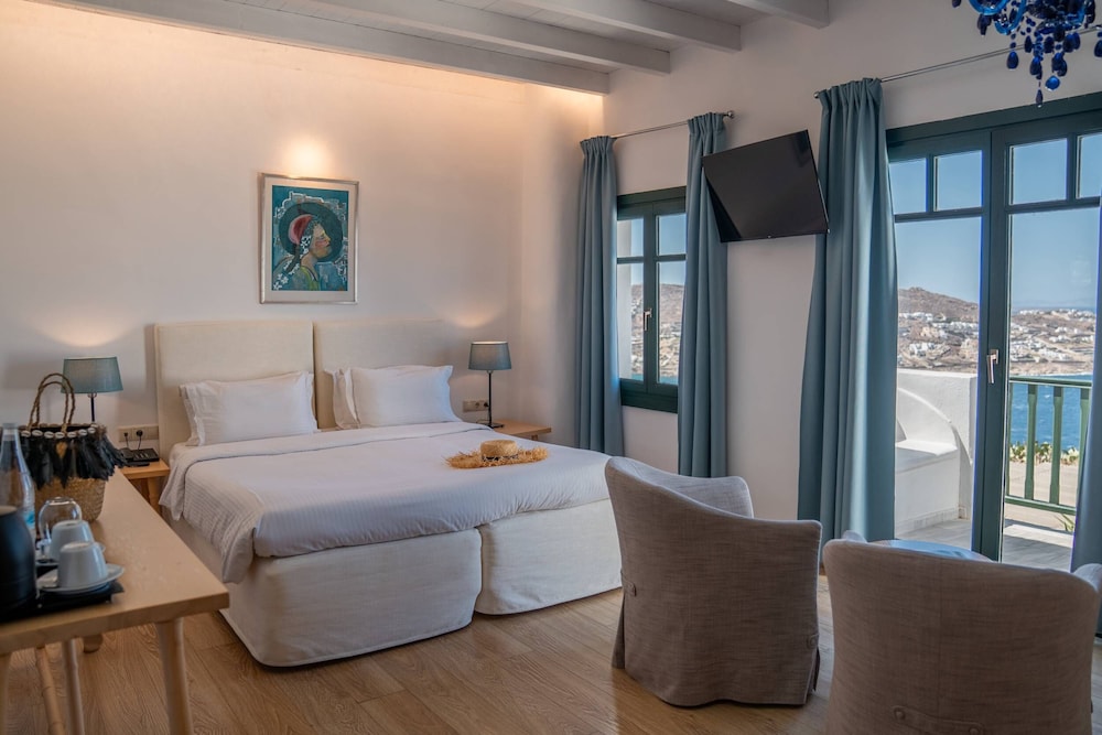 SUPERIOR, DOUBLE OR TWIN BED, SEA VIEW
