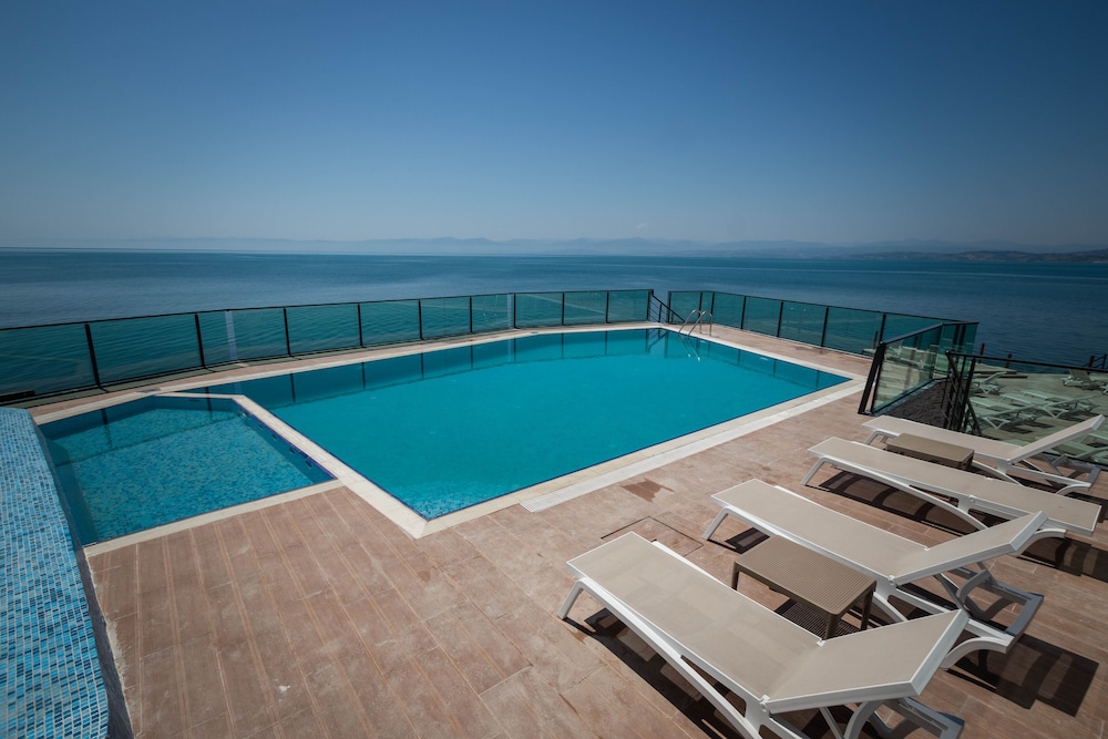 Vira Otel Suites 36/68