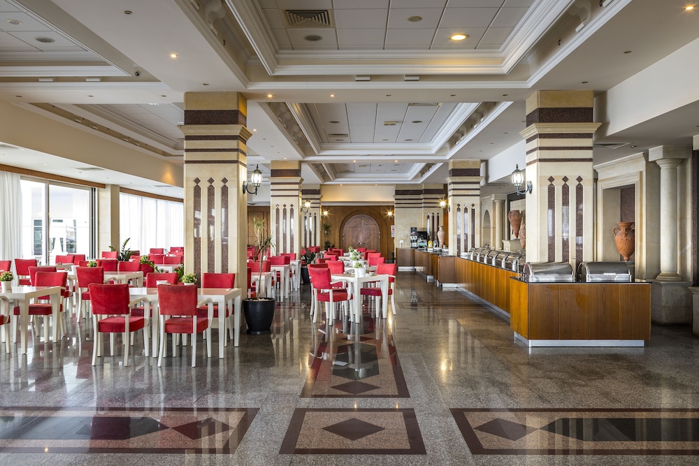 Constantinos The Great Beach Hotel 48/68