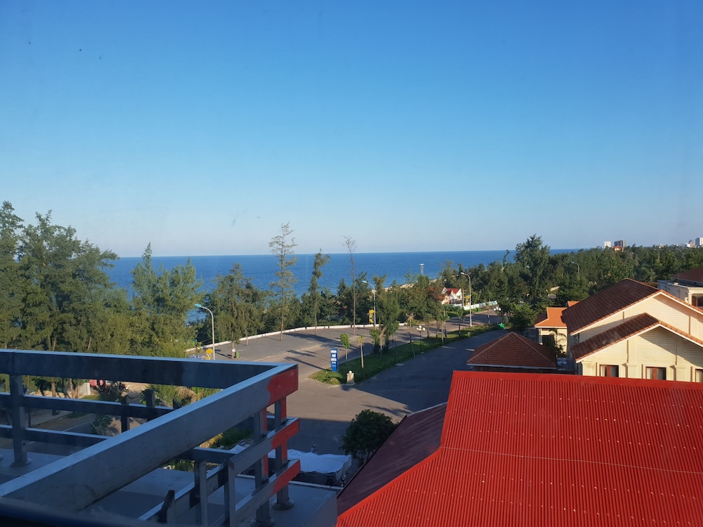 Phu Cuong Beach Hotel 48/69