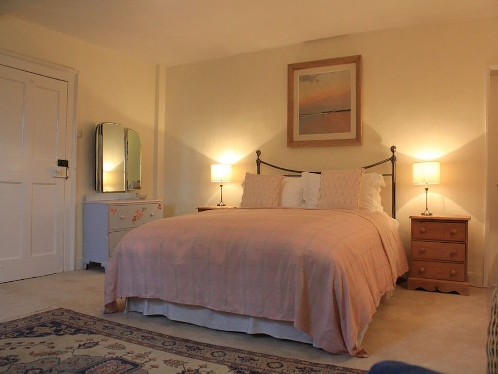 Church Farmhouse B & B 4/34