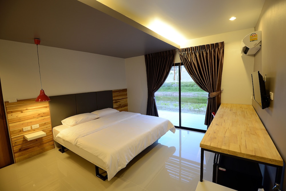 Sabye D Resort At Surat 14/24