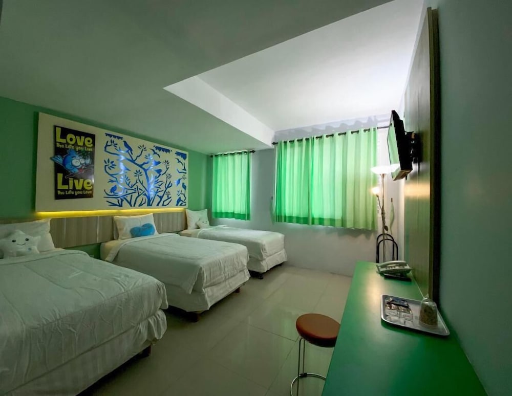 Transformer Center Hotel 15/36