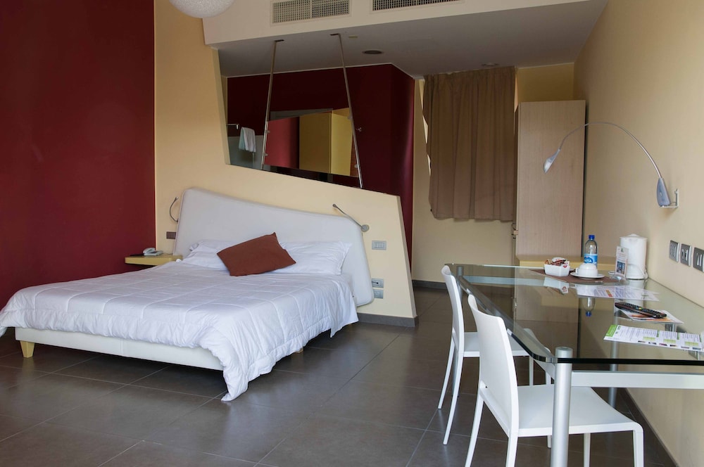 Ibis Styles Catania Acireale 26/75