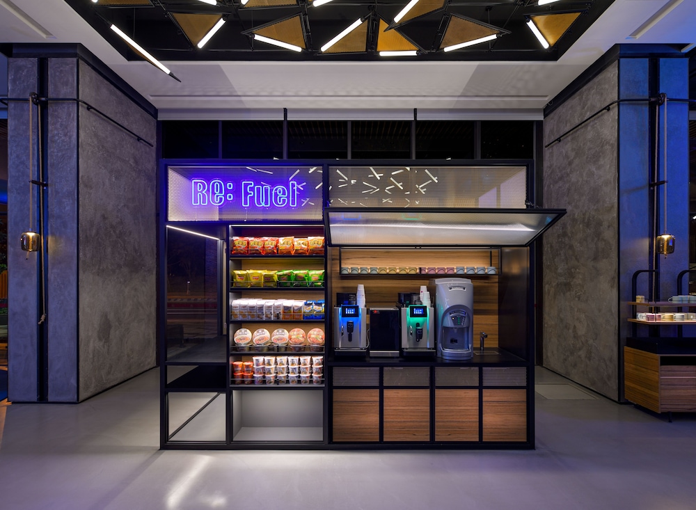 Aloft Tainan Anping 7/50