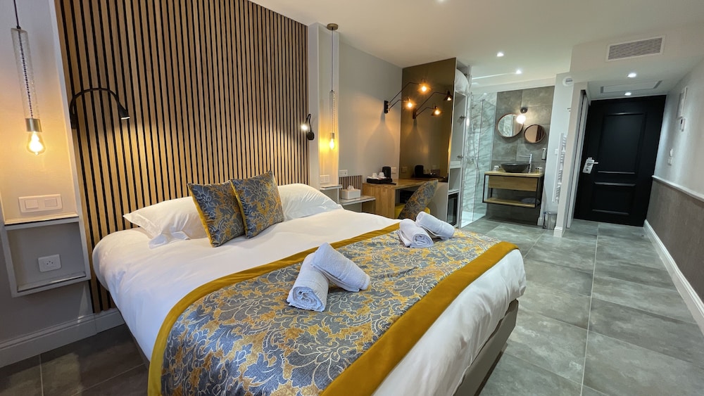 Confidentiel Hotel and Spa 28/78