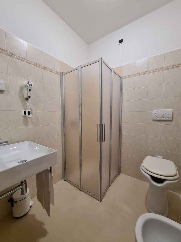 Hotel Cladan 23/63