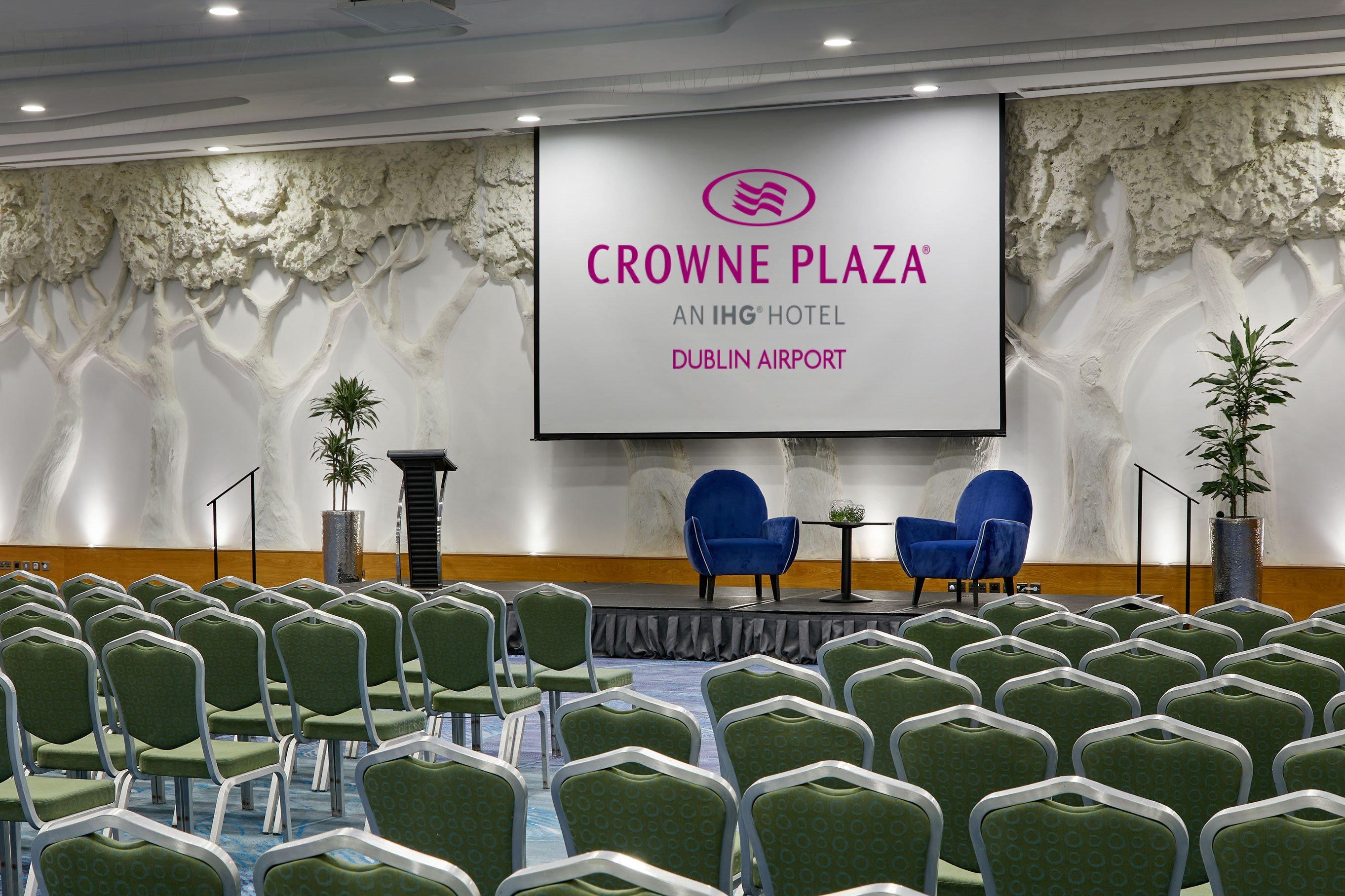 Crowne Plaza Dublin Airport 40/50