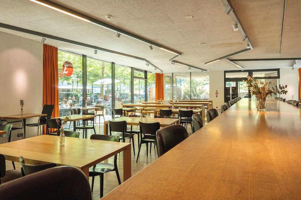 Interlaken Youth Hostel 53/63