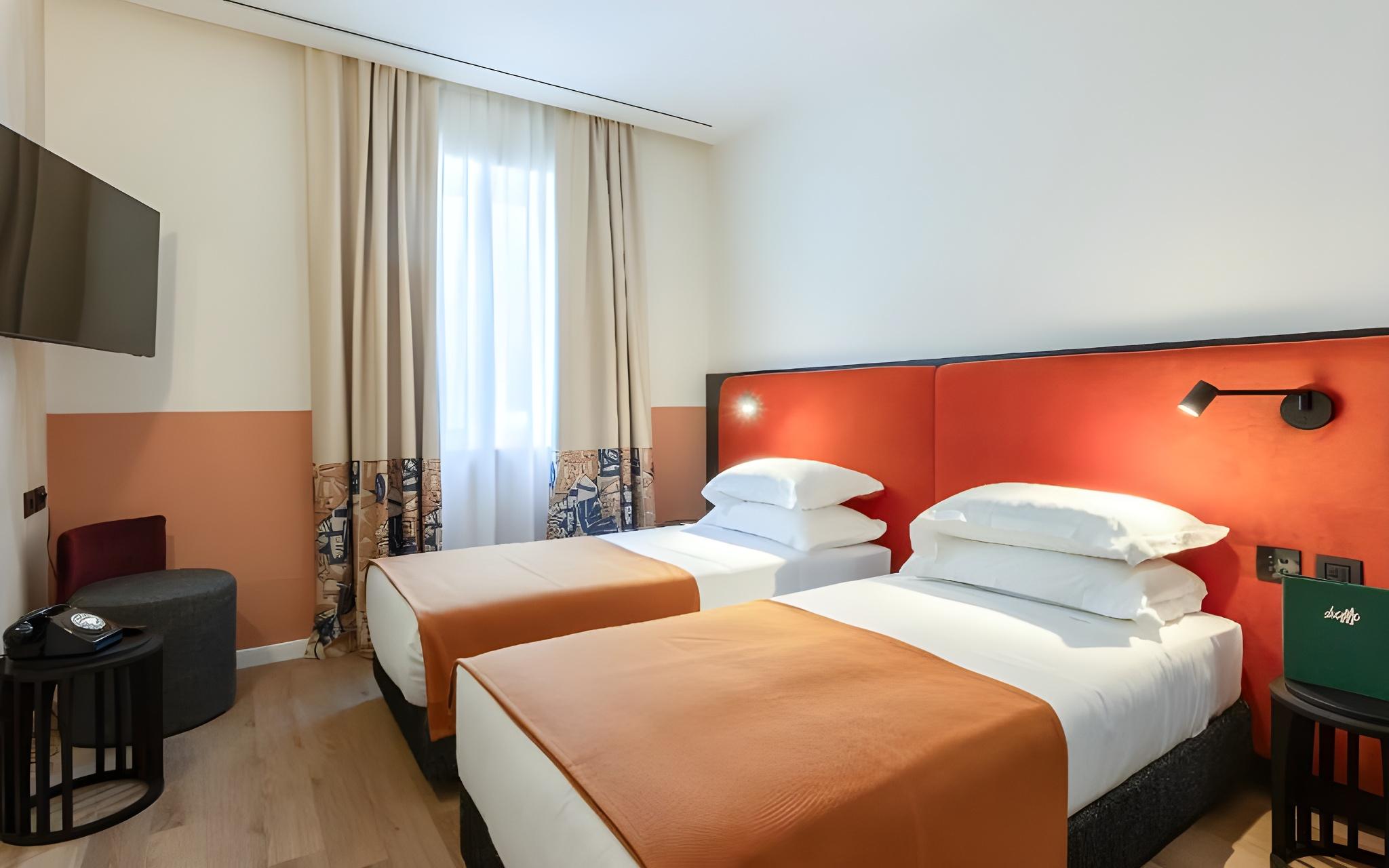 ROOM, SINGLE, DOUBLE BED