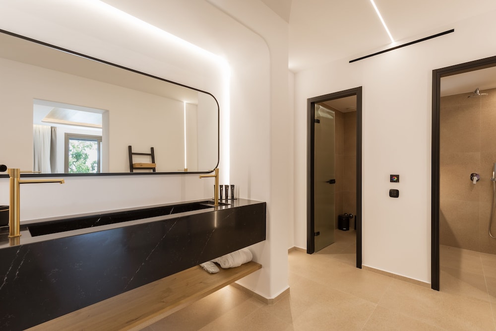 Calma Suites Mykonos 1/42