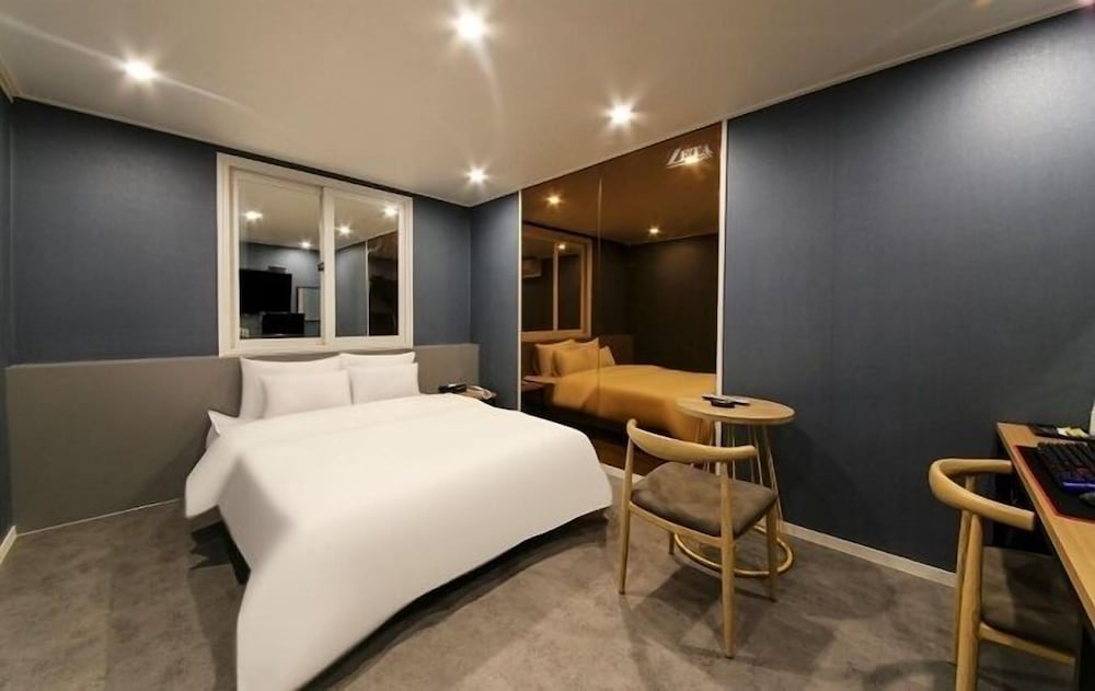 Songjeong Zeta Hotel 8/20
