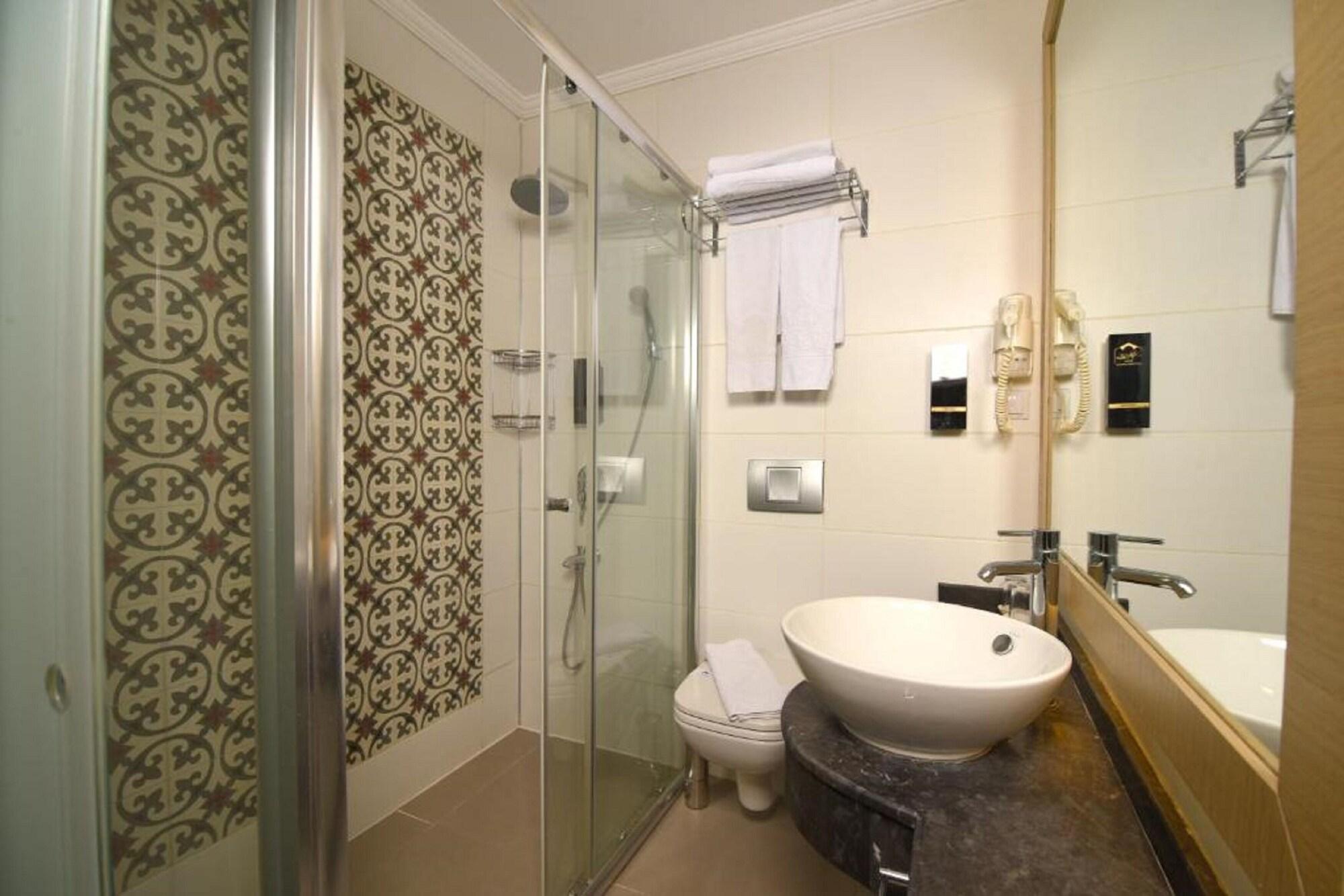 Fiore Garden Suites 50/50