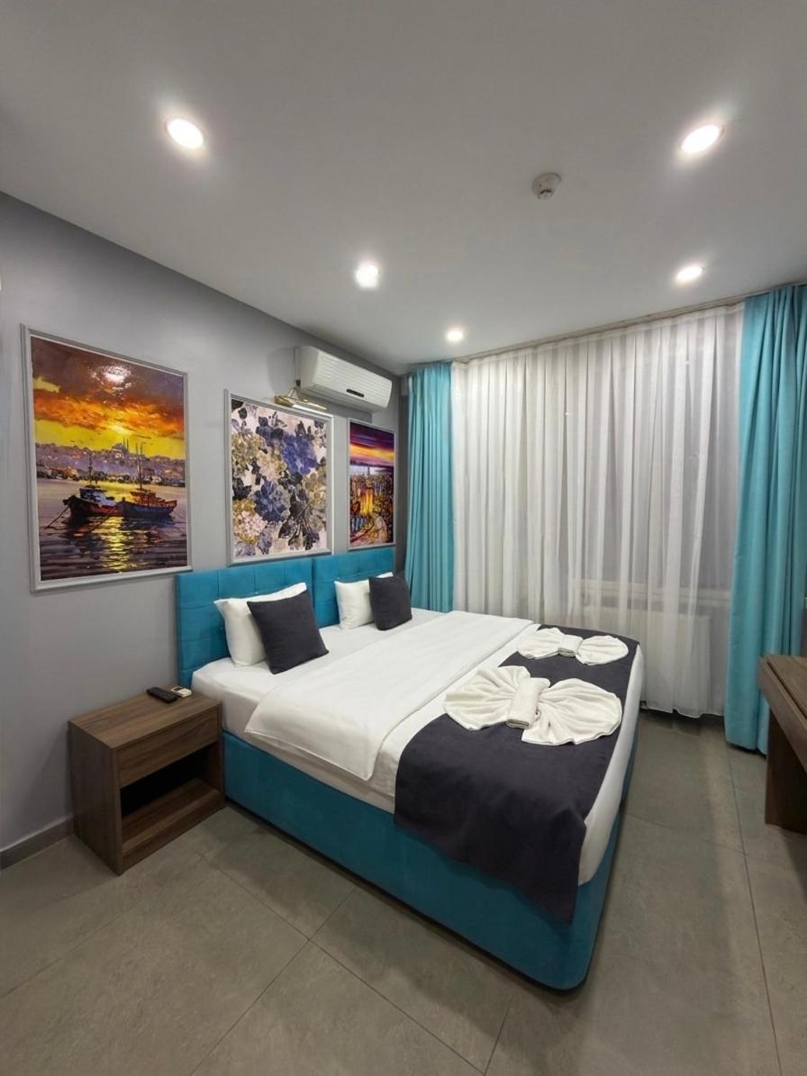Standard, Double or Twin Bed