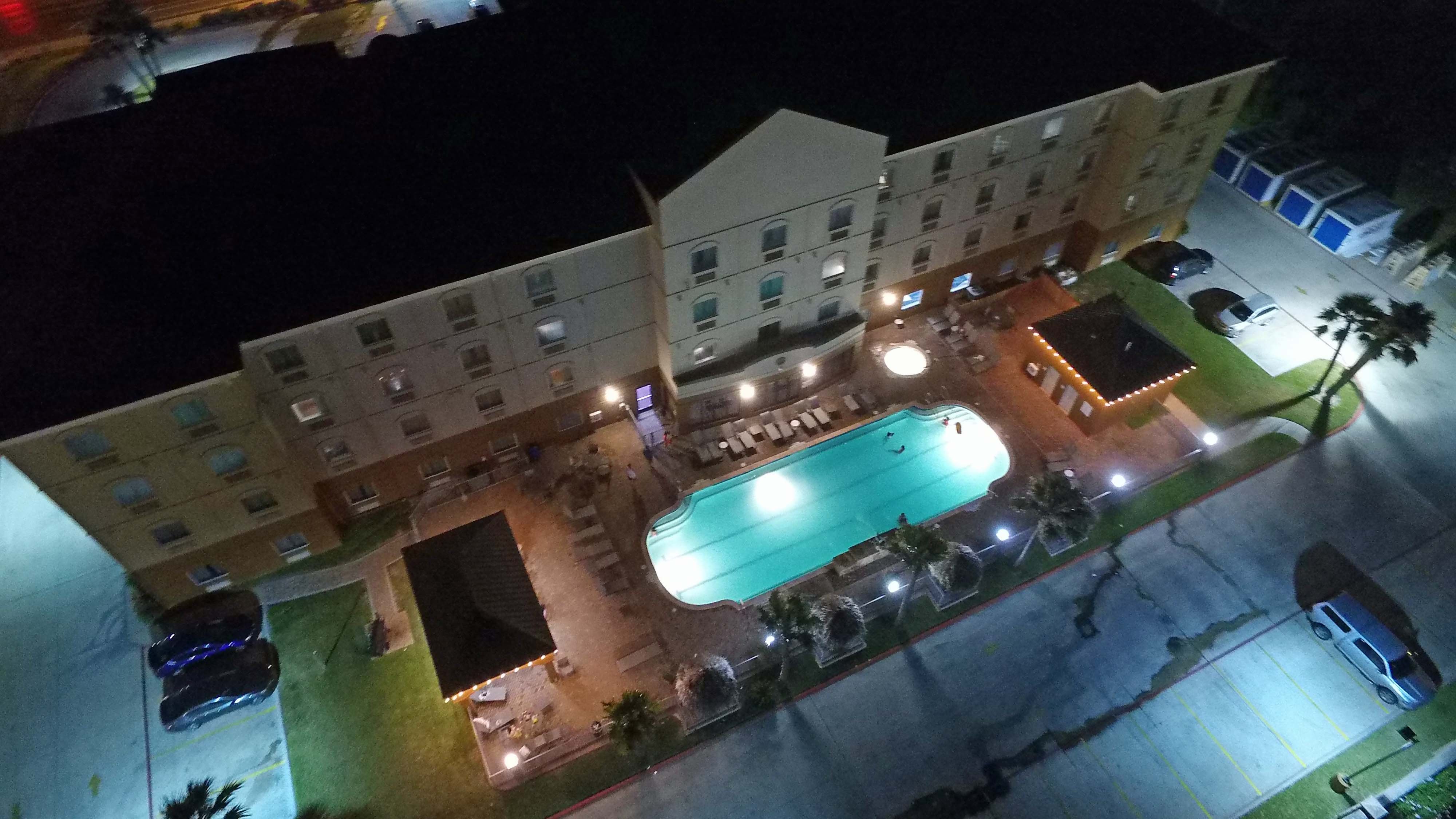 Holiday Inn Express Suites South Padre Island 2/62