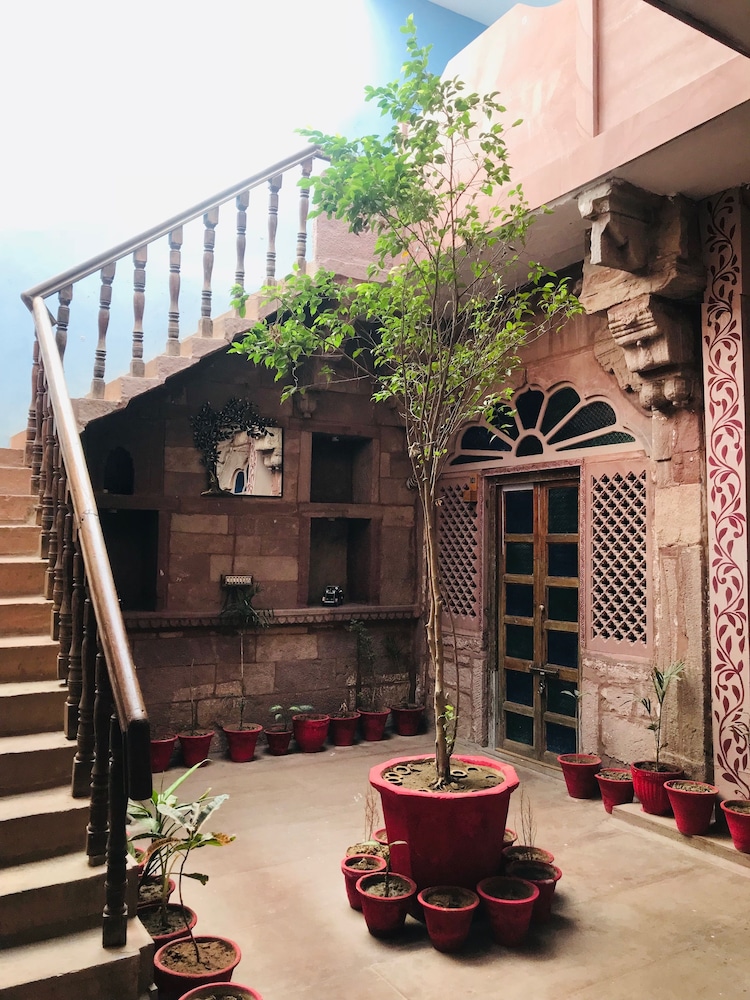 Rani Mahal 42/50