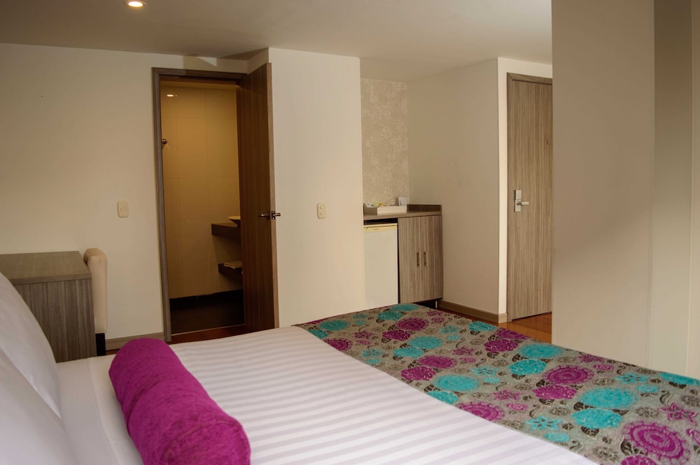 Confort 80 Zona Rosa Hotel 11/70