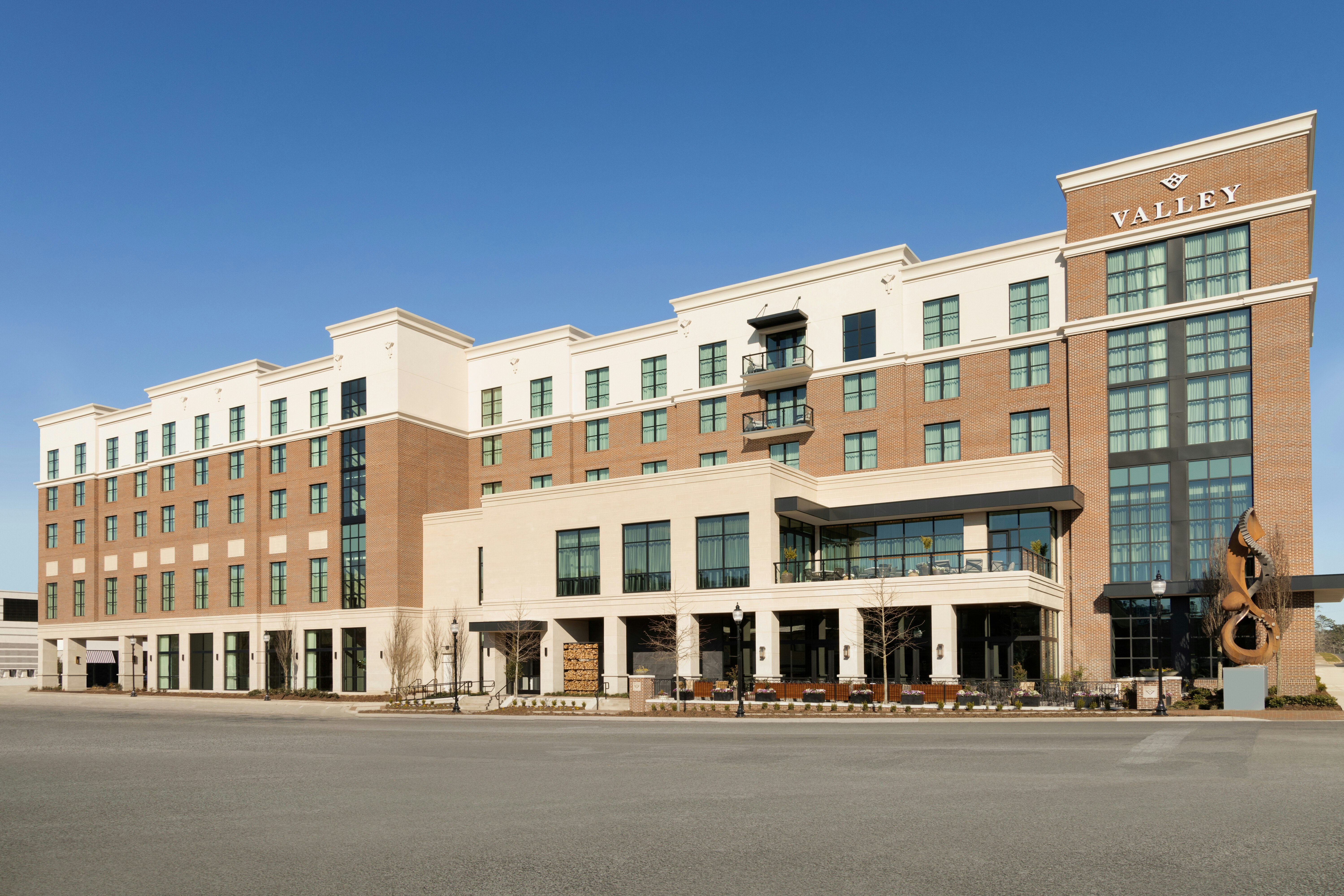Valley Hotel Homewood Birmingham, Curio Collection by Hilton 3/50