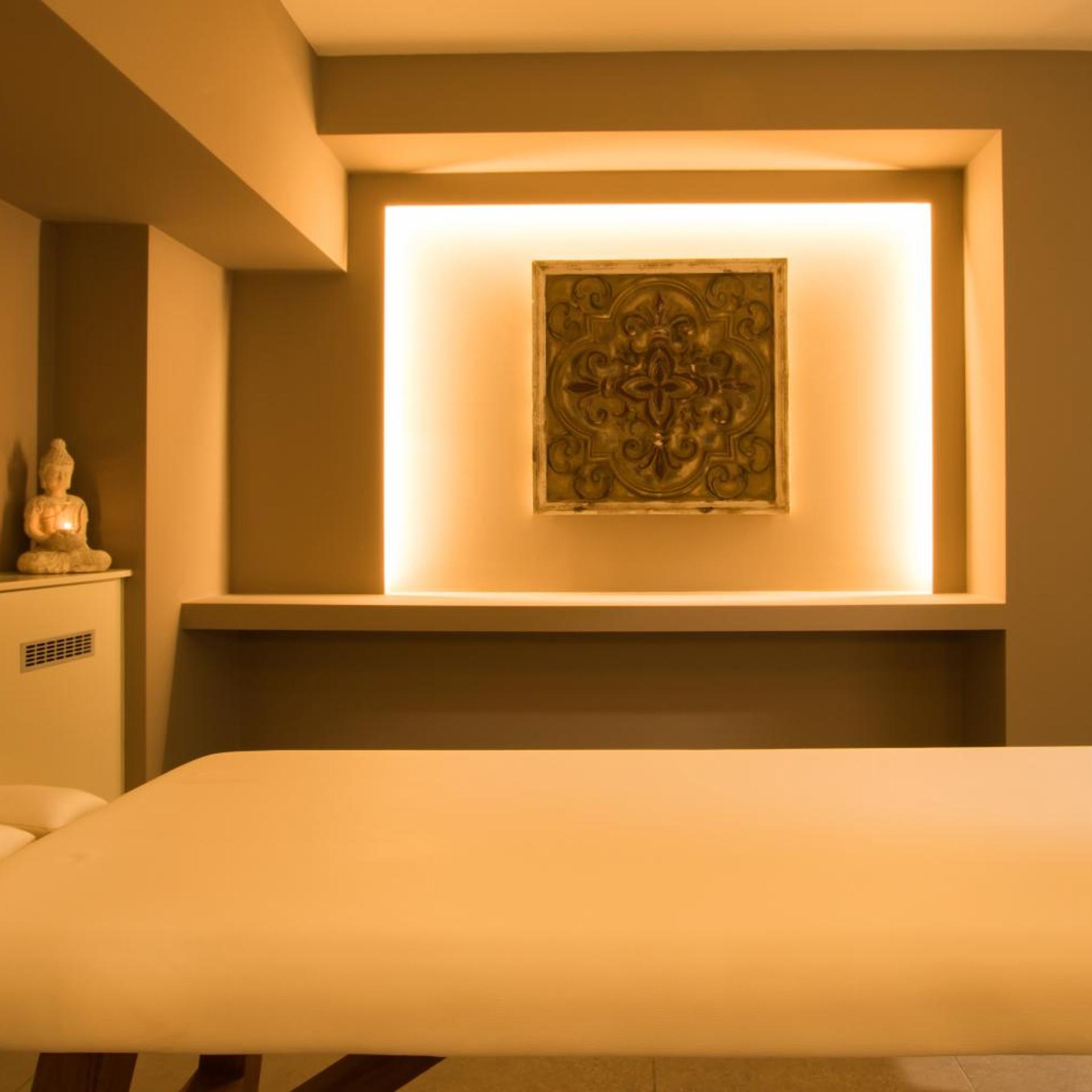 Parasol Luxury Hotel & Suites 18/80