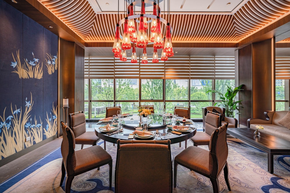Voco Hangzhou Binjiang Minghao 26/48