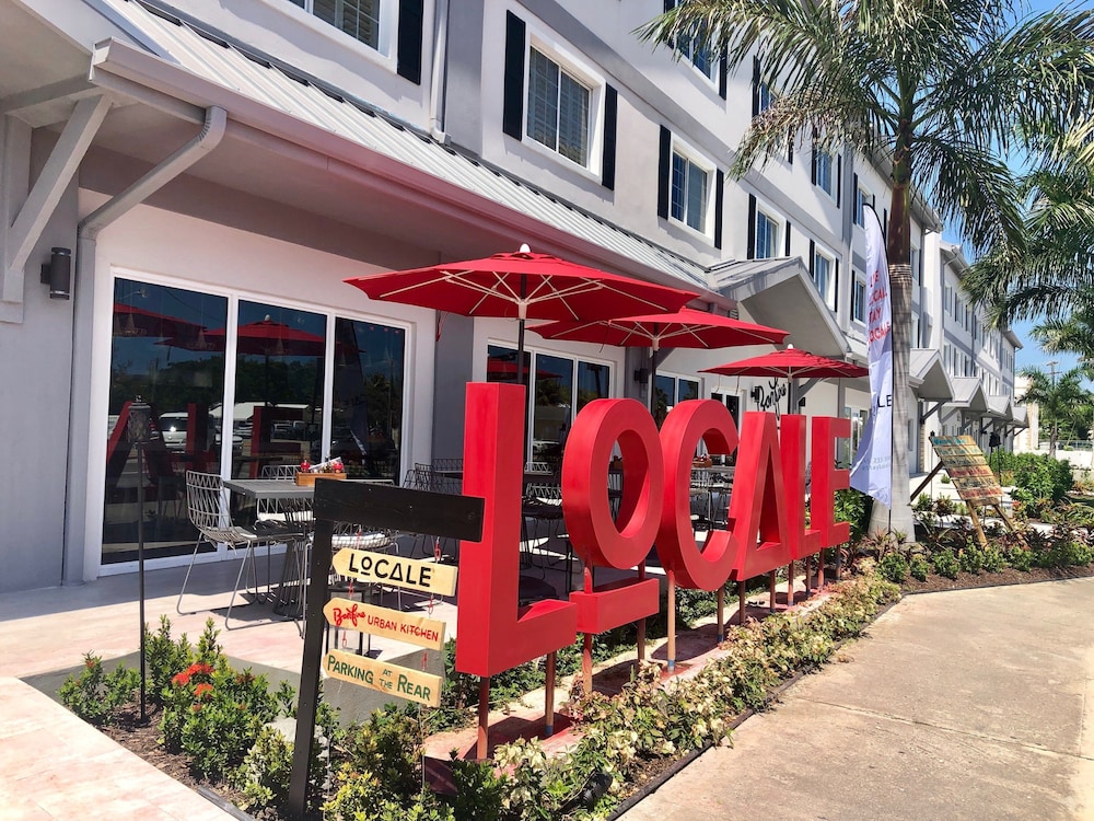 The Locale Hotel Grand Cayman 30/39
