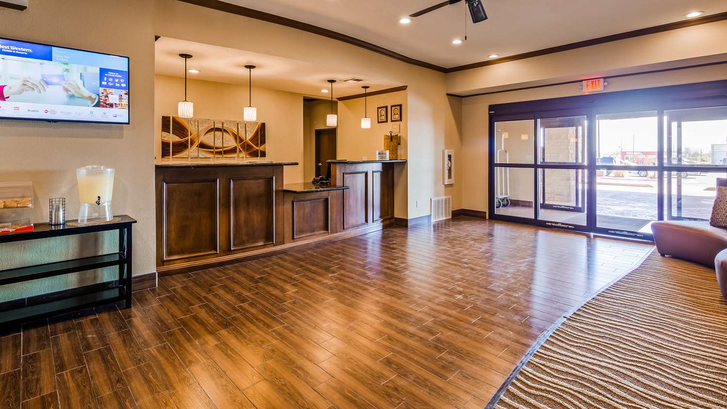 Best Western Plus Seminole Hotel and Suites 3/10
