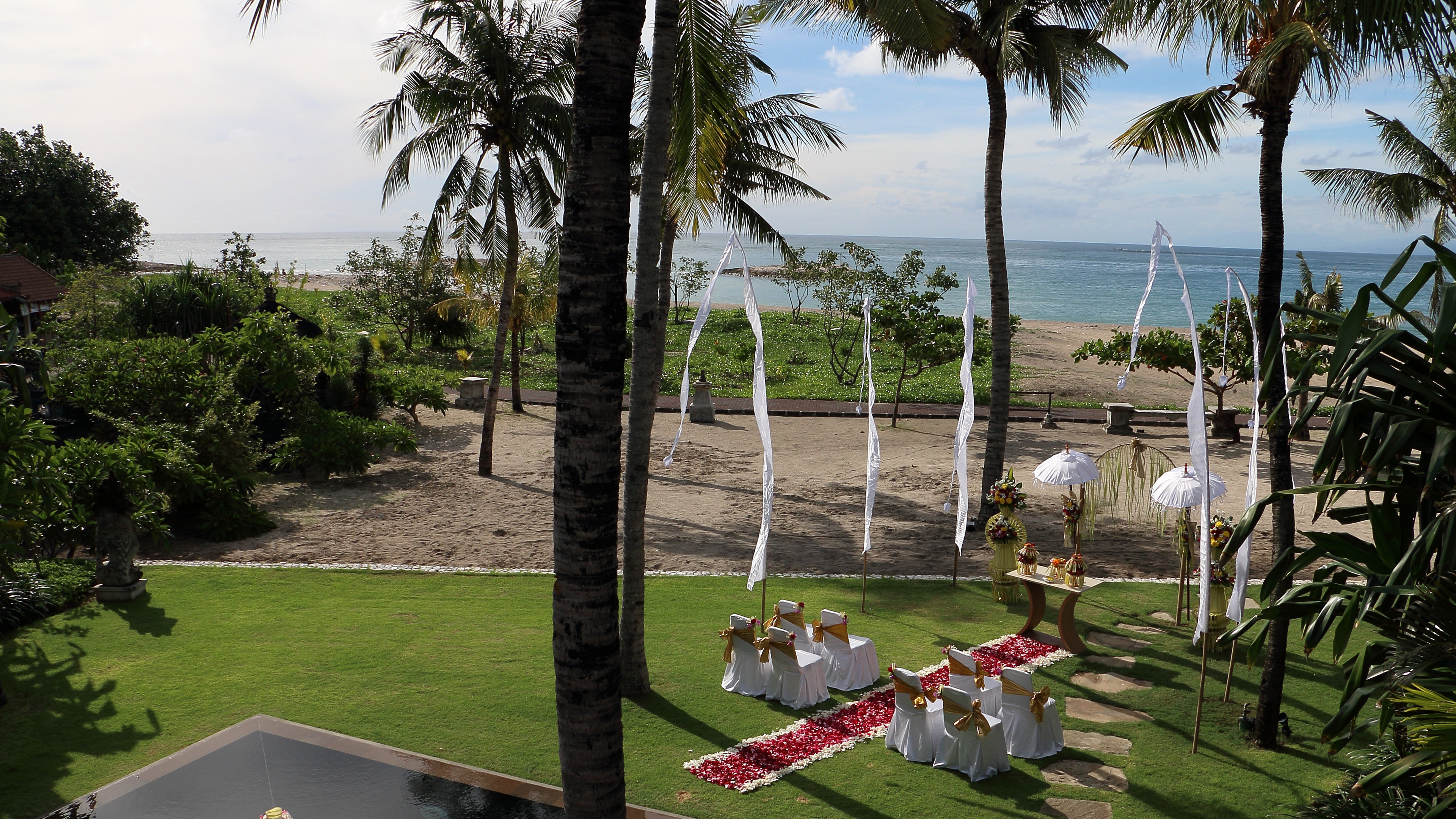 HOLIDAY INN RESORT BARUNA BALI 48/78