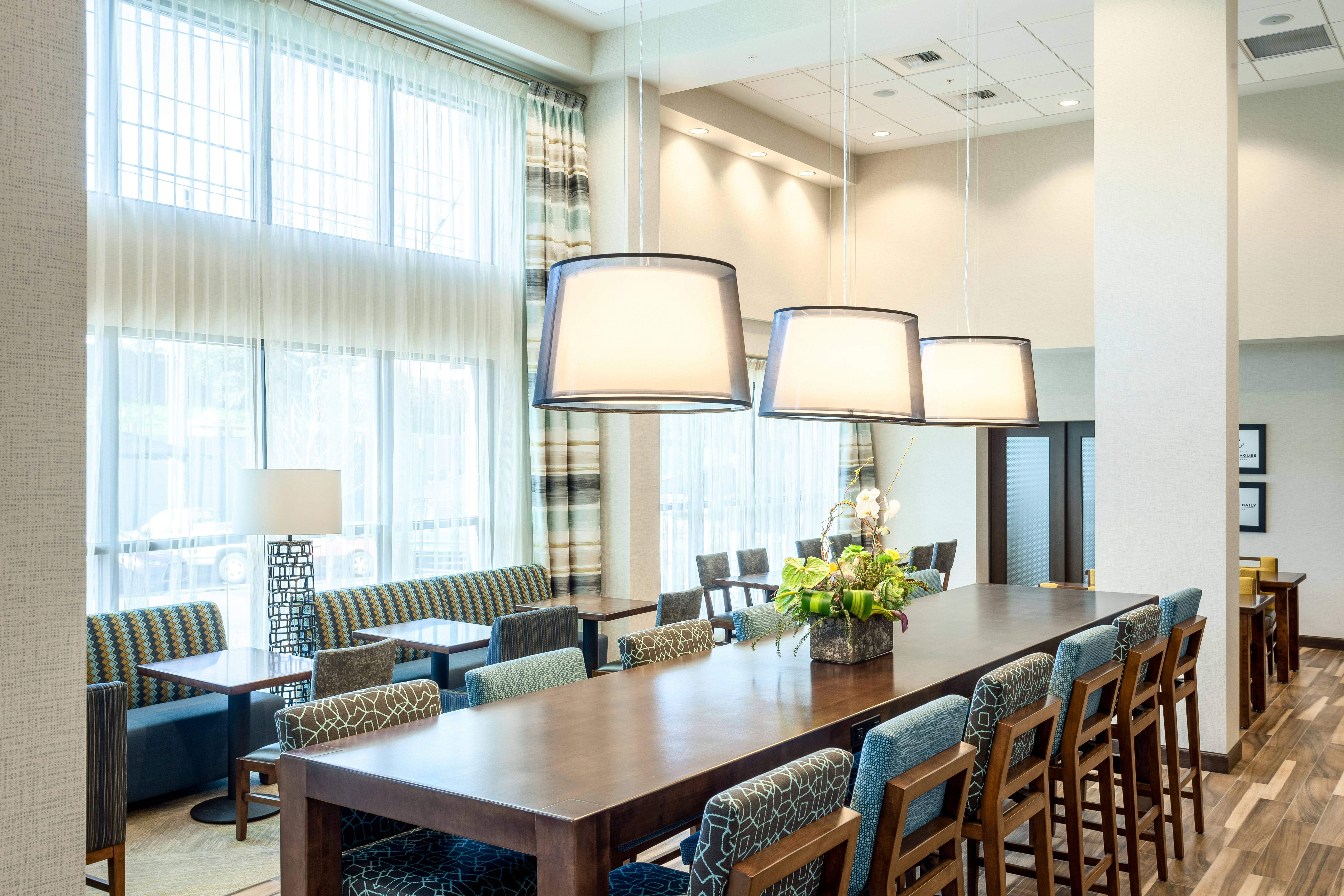 Hampton Inn Suites By Hilton Seattle Northgate 36/53