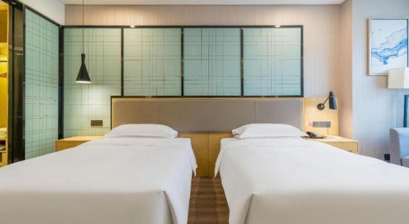 Echarm Hotel Yingshang Wuzhou Wanhui Square 22/50