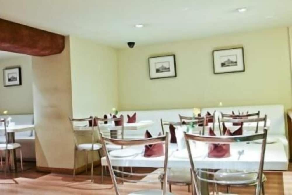MIDDLETON INN 12/16