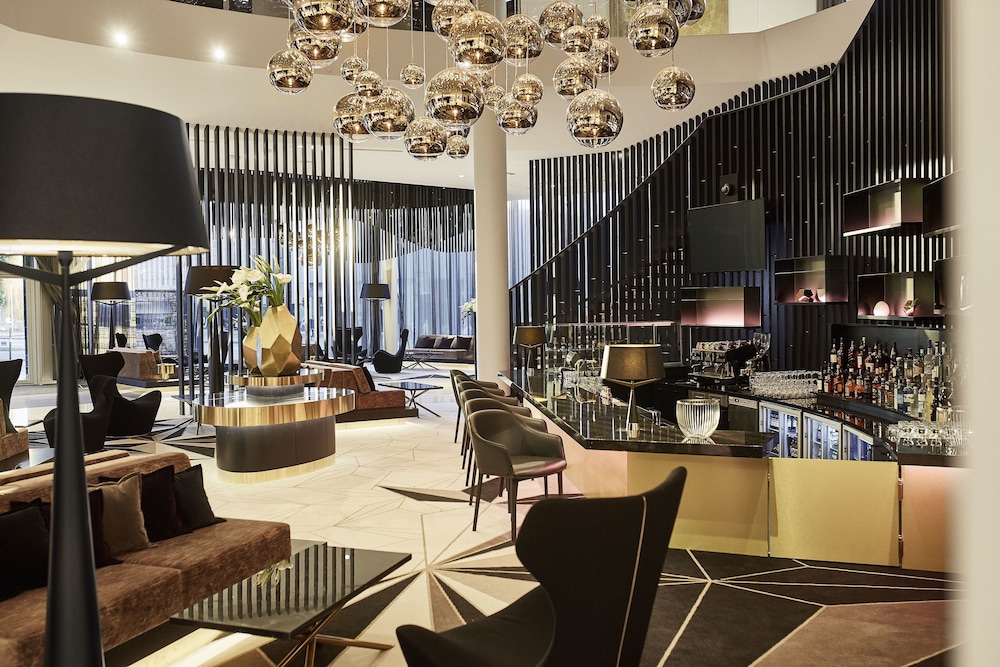 Hilton Tallinn Park 67/85