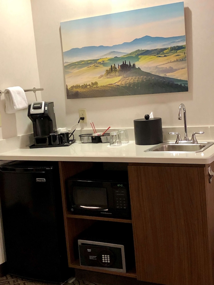 Best Western Premier Pasco Inn & Suites 59/64