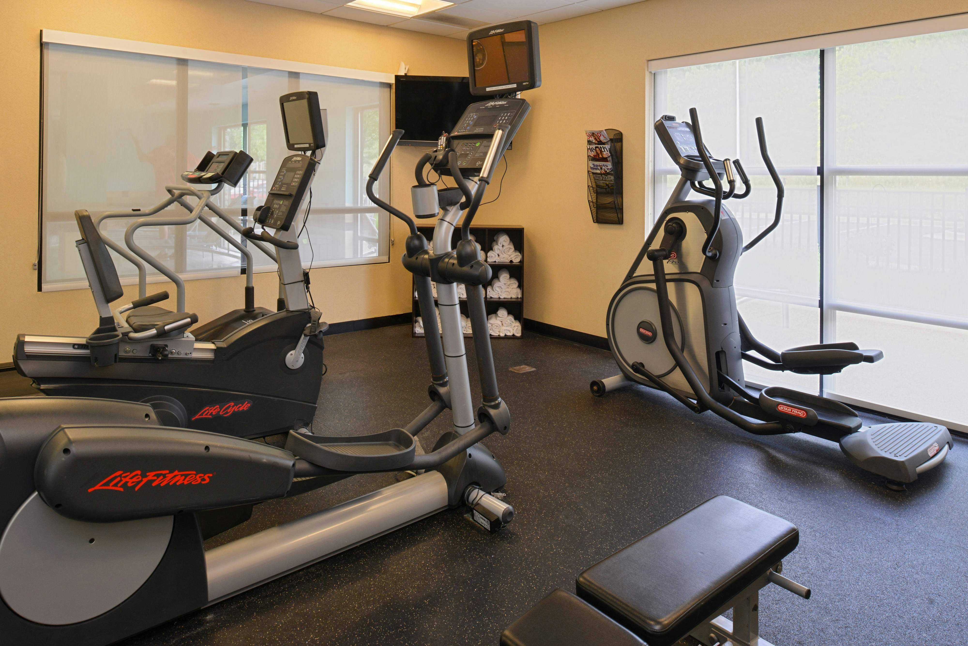 Springhill Suites Pittsburgh Mills 24/43