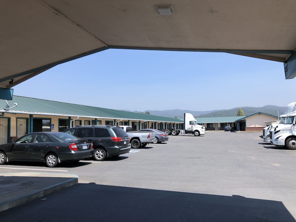 Travel Inn 18/24