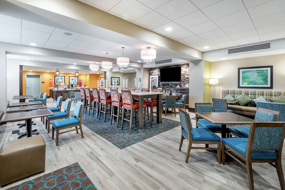 Hampton Inn Baltimore Bayview Campus 54/67
