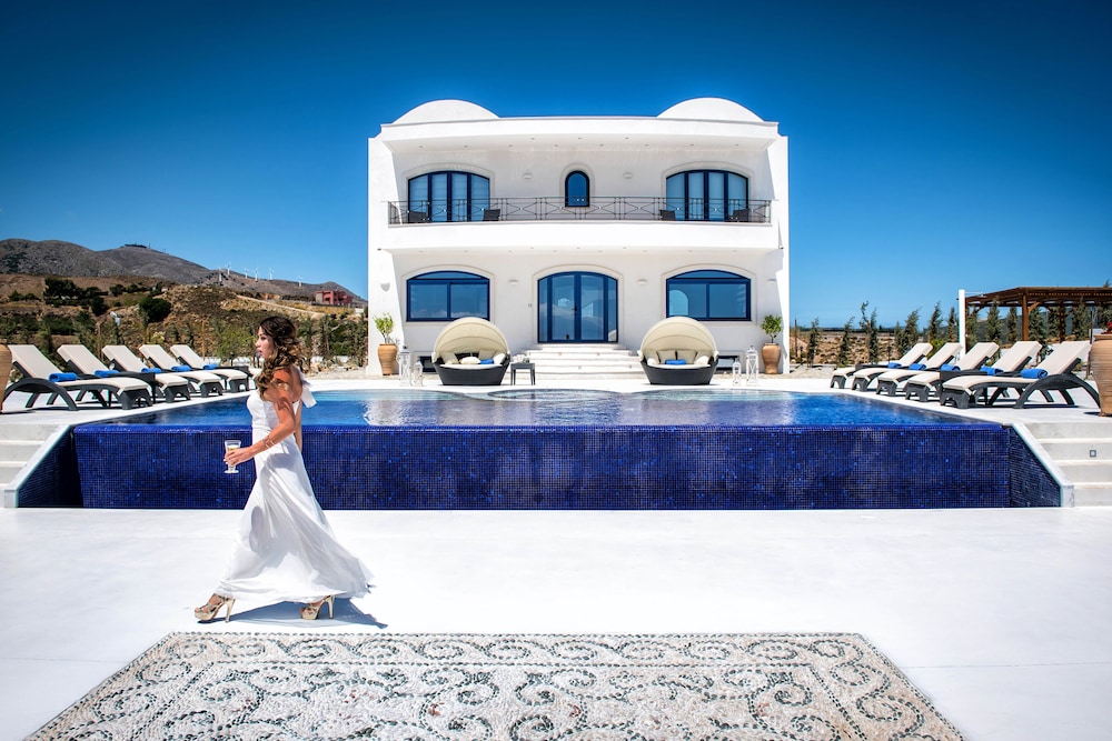 Wine Dark Sea Villa Santorini 18/23