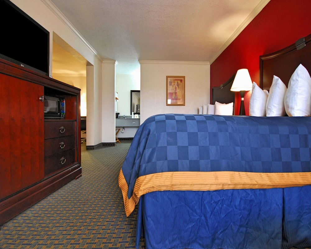 غرفة بسريرين كوين للمدخنين، Americas Best Value Inn Kingsville 2/7
