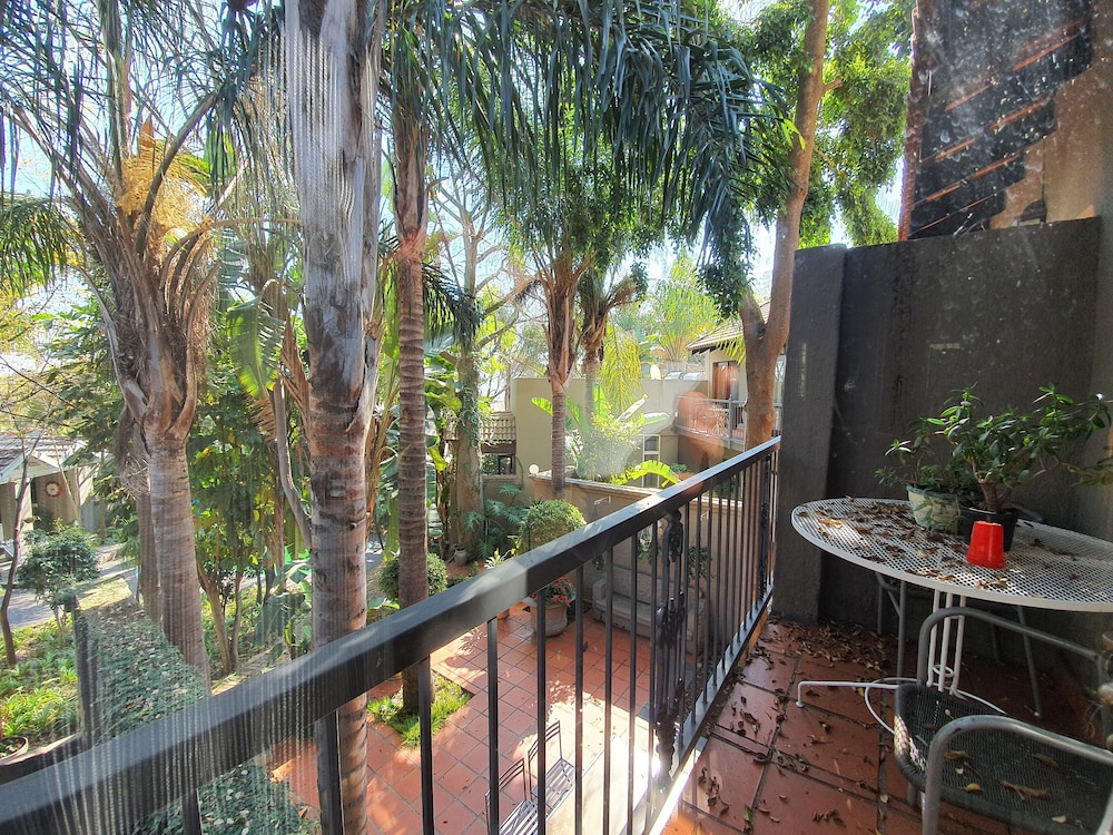 Waterhouse Guest Lodges 295 Indus Street 46/50