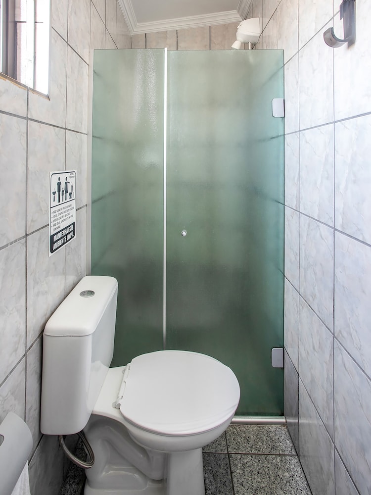 Oyo Tiquatira Hotel 45/50