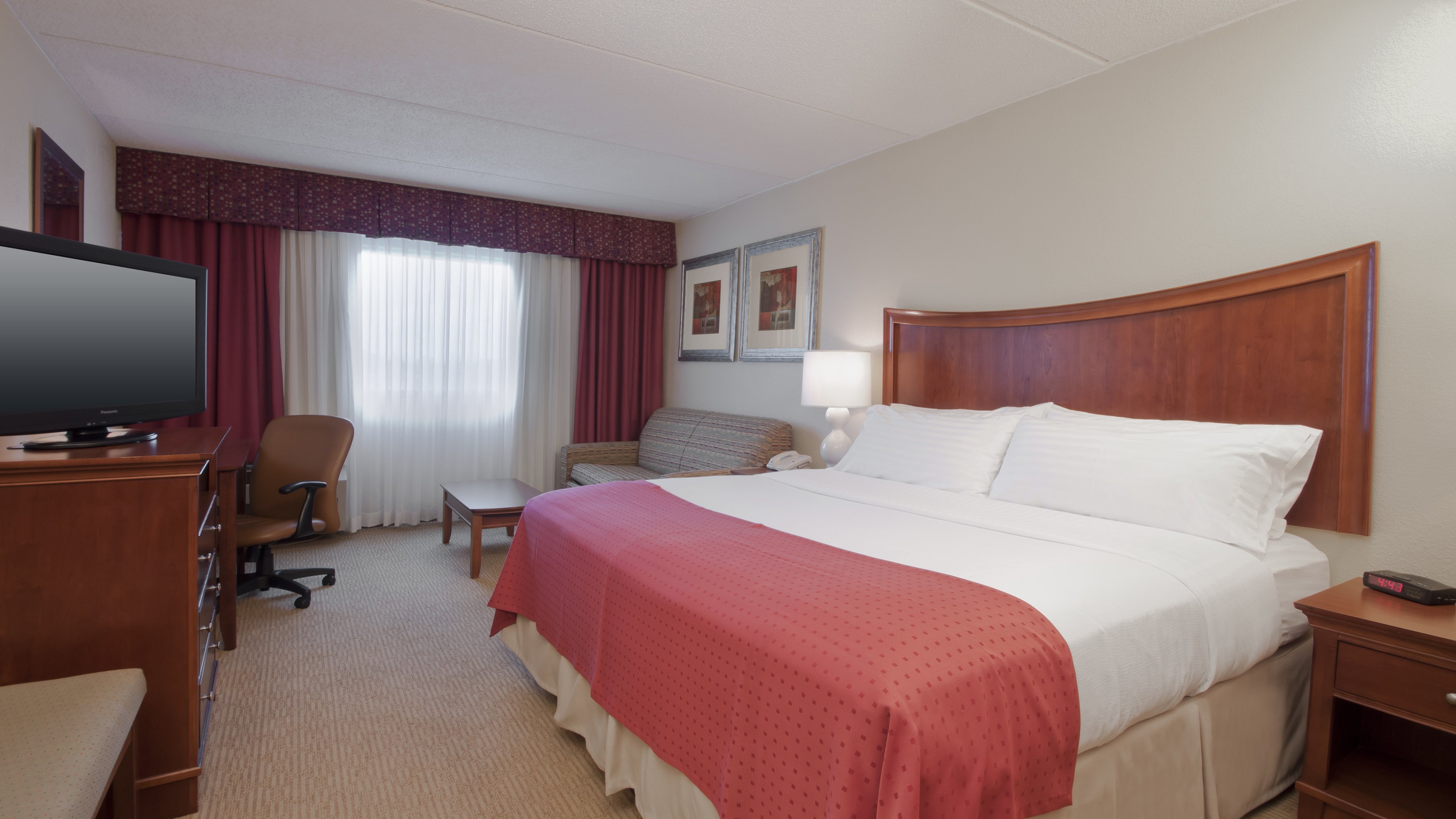 Wyndham Flint MI/Grand Blanc/Bishop Airport/Conference Ctr 37/71