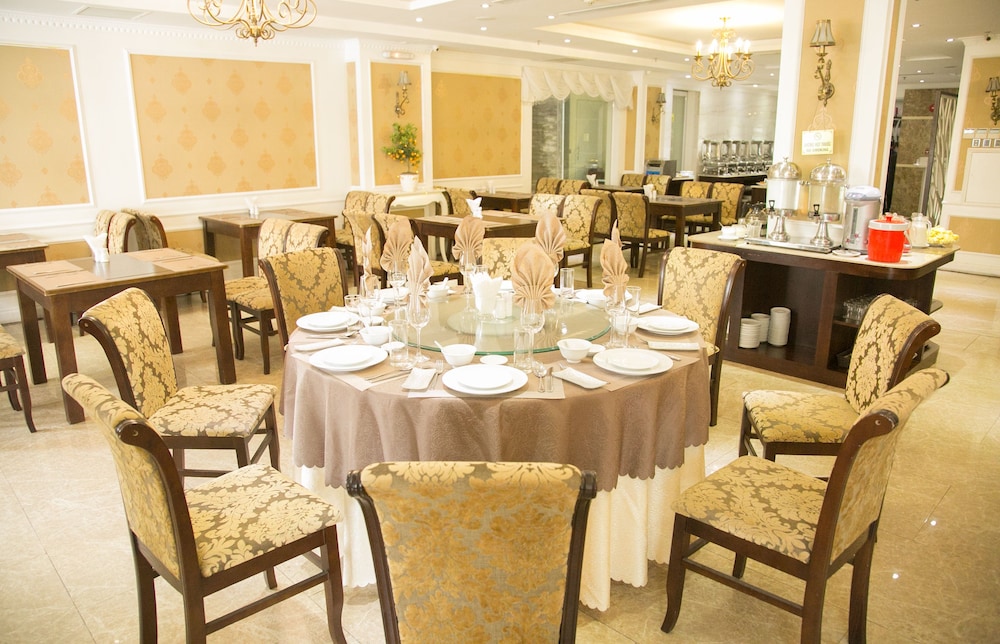 City Bay Palace Hotel 58/70