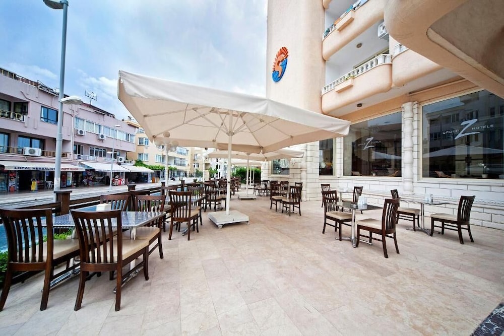 Selen 1 Hotel 23/26