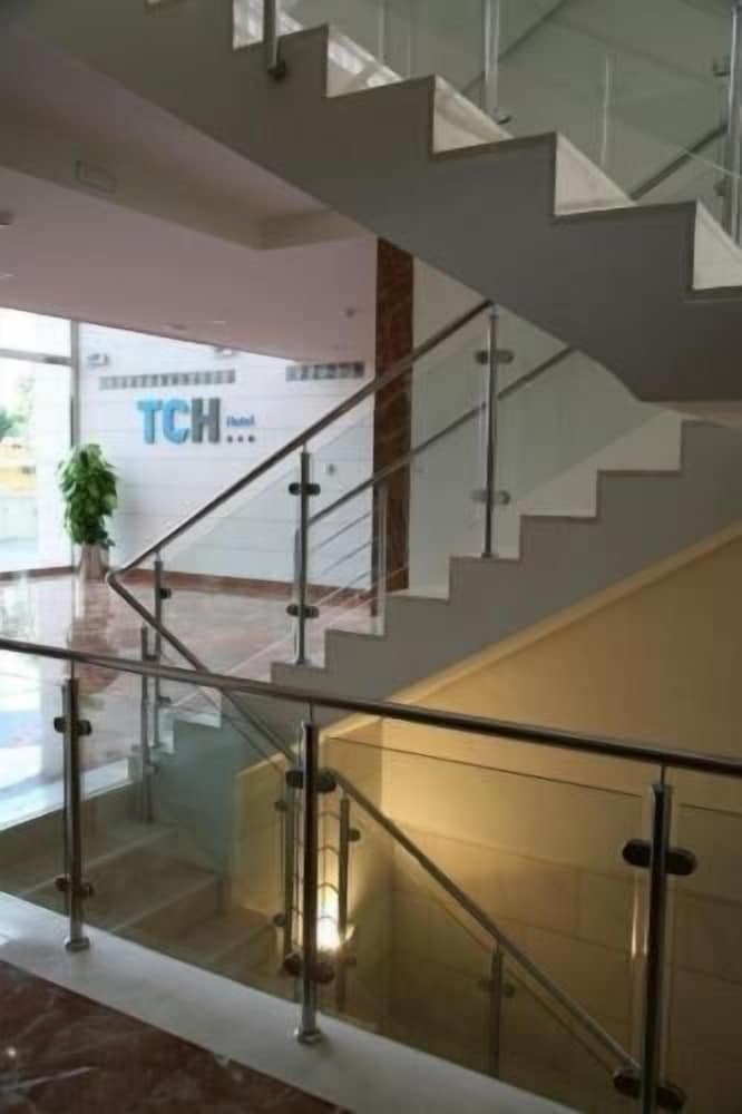 Tch Hotel 5/50