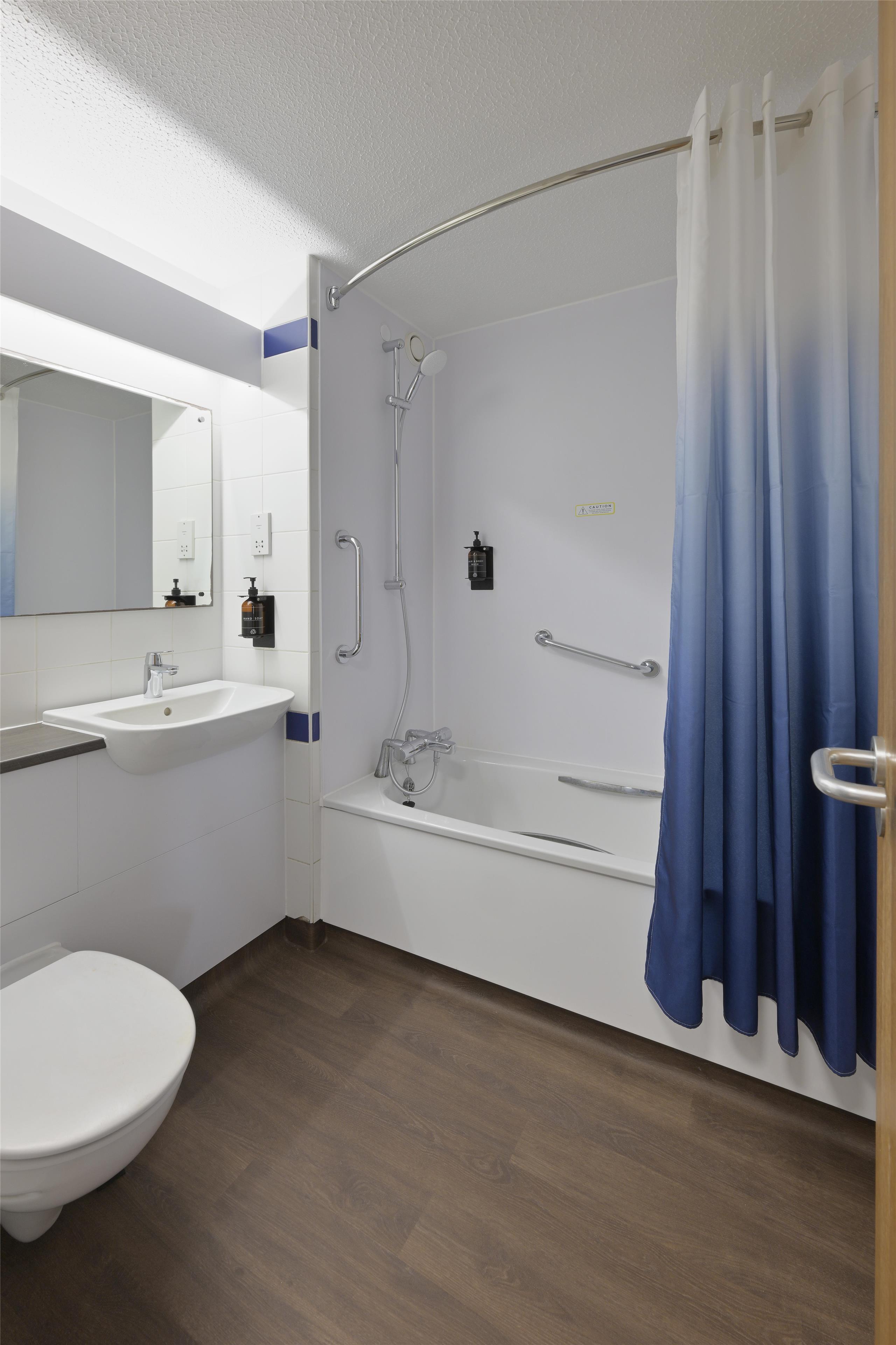 Travelodge London Ilford 12/12