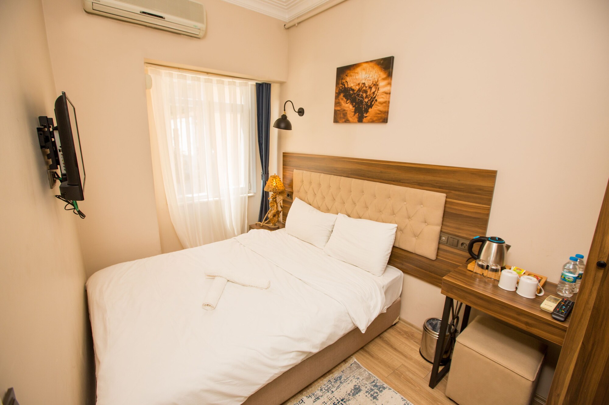 ECONOMY, DOUBLE BED